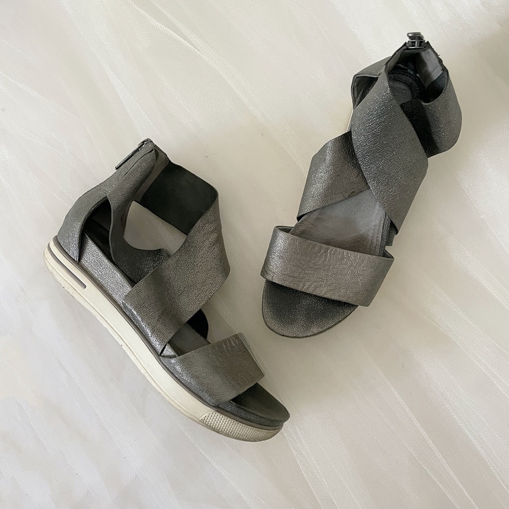 EILEEN FISHER metallic silver leather sandals